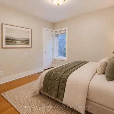 6,&nbsp;Prust, South Riverdale, Toronto