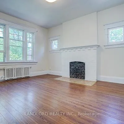 92,&nbsp;Neville Park, The Beaches, Toronto