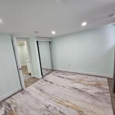 82,&nbsp;Pandora, Woburn, Toronto