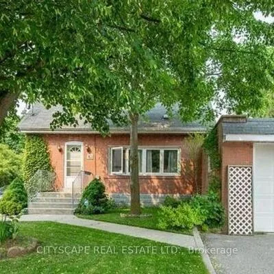 80,&nbsp;Vanbrugh, Birchcliffe-Cliffside, Toronto