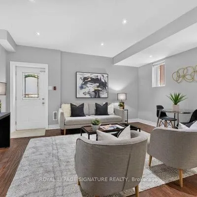 61B,&nbsp;Bexhill, Clairlea-Birchmount, Toronto