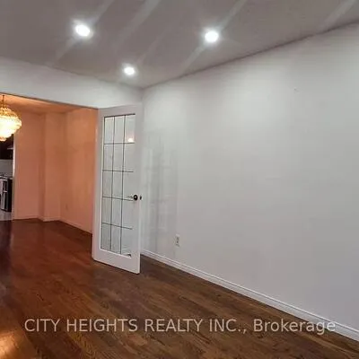 120,&nbsp;Littles, Rouge E11, Toronto