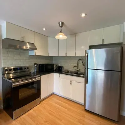 24,&nbsp;Dairy, Clairlea-Birchmount, Toronto