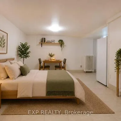 169,&nbsp;O'Connor, East York, Toronto
