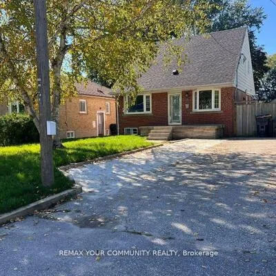 16,&nbsp;Robertsfield, Wexford-Maryvale, Toronto