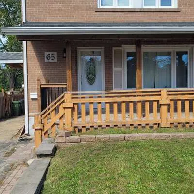 65,&nbsp;Clapperton, Clairlea-Birchmount, Toronto