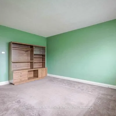 12,&nbsp;Coniston, Clairlea-Birchmount, Toronto