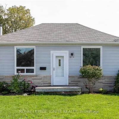 271,&nbsp;Conlins, Highland Creek, Toronto