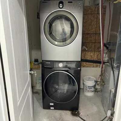 2,&nbsp;Pilkington, Clairlea-Birchmount, Toronto