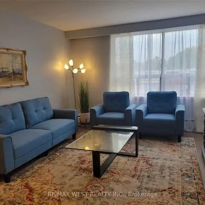 354,&nbsp;Marlee, Yorkdale-Glen Park, Toronto
