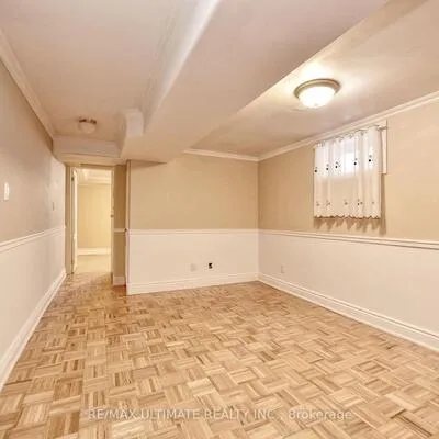 132,&nbsp;Spears, Rockcliffe-Smythe, Toronto