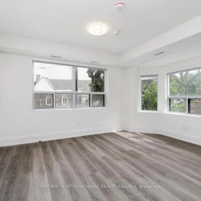 44,&nbsp;Larkin, High Park-Swansea, Toronto