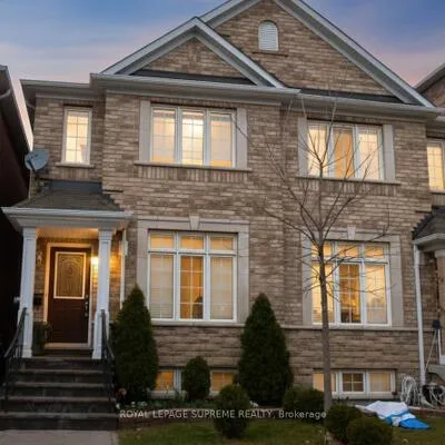 10,&nbsp;Estoril, Weston-Pellam Park, Toronto