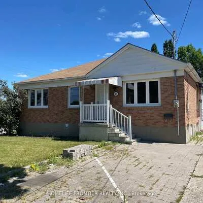 63,&nbsp;Lockerbie, Humberlea-Pelmo Park W4, Toronto