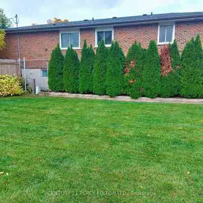 952,&nbsp;Scarlett, Humber Heights, Toronto