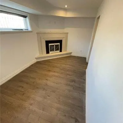 44,&nbsp;Peacham, Downsview-Roding-CFB, Toronto