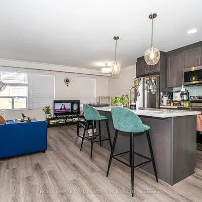2637,&nbsp;Keele, Maple Leaf, Toronto