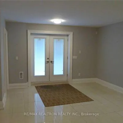 39,&nbsp;Whitburn, Downsview-Roding-CFB, Toronto