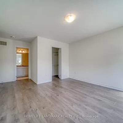294,&nbsp;Valermo, Alderwood, Toronto