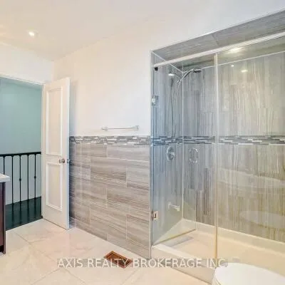 18,&nbsp;Maple Bush, Humberlea-Pelmo Park W4, Toronto