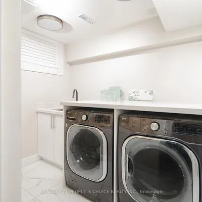 37,&nbsp;Bentworth, Yorkdale-Glen Park, Toronto