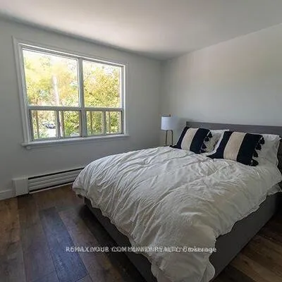 2485,&nbsp;Dufferin, Briar Hill-Belgravia, Toronto