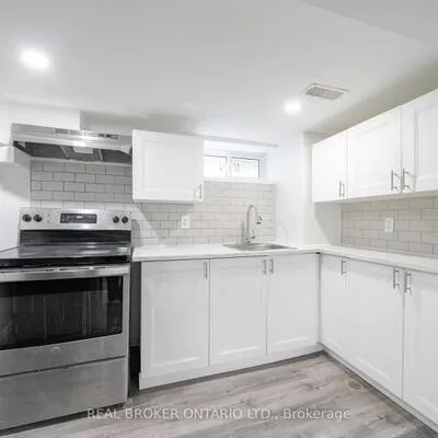 12,&nbsp;VILLA, Long Branch, Toronto