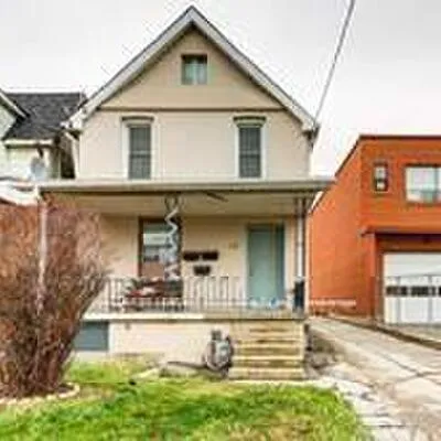 10,&nbsp;Lambton, Mount Dennis, Toronto