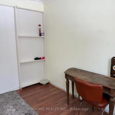 68, Claver, Yorkdale-Glen Park, Toronto