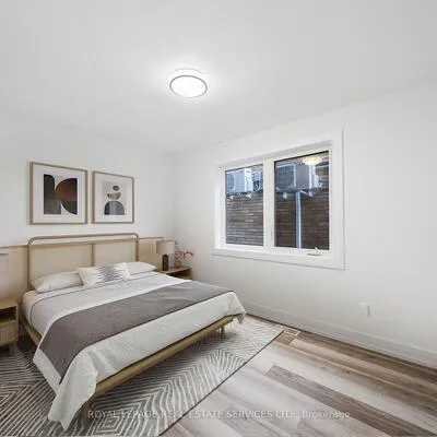 50, Arcadian, Long Branch, Toronto