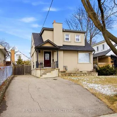 38,&nbsp;Clearbrooke, Rexdale-Kipling, Toronto