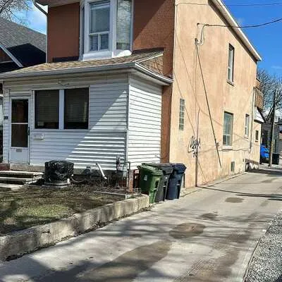 533,&nbsp;Beresford, Runnymede-Bloor West Village, Toronto