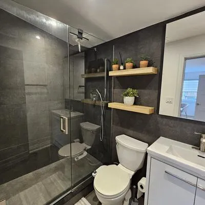 11,&nbsp;Edison, Maple Leaf, Toronto