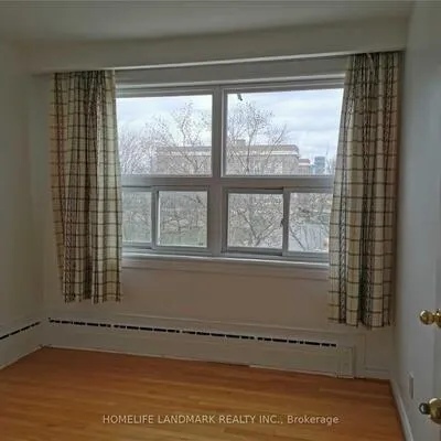 407,&nbsp;Royal York, Mimico, Toronto