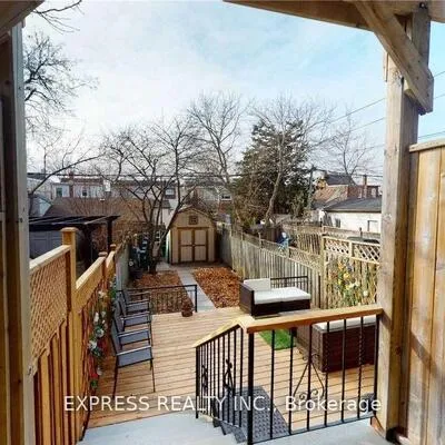 146,&nbsp;Blackthorn, Weston-Pellam Park, Toronto