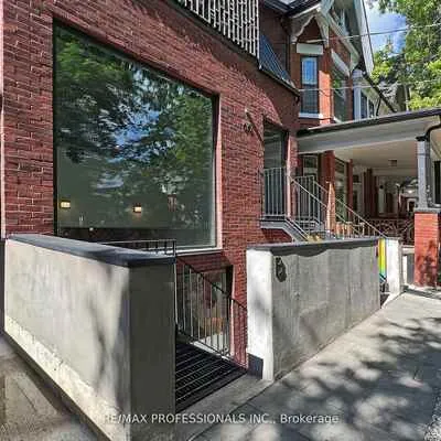 60,&nbsp;Melbourne, South Parkdale, Toronto