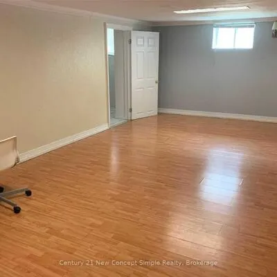 271,&nbsp;Delta, Alderwood, Toronto