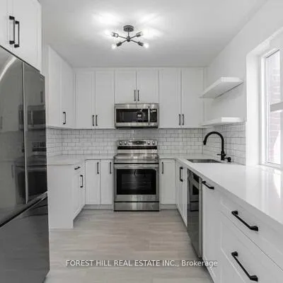 80,&nbsp;Belgravia, Briar Hill-Belgravia, Toronto