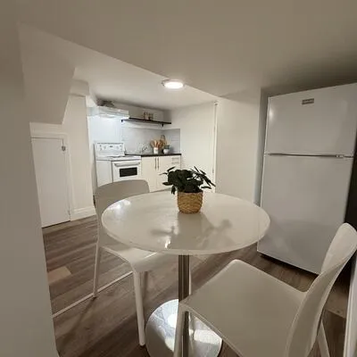 71,&nbsp;Vernon, Junction Area, Toronto