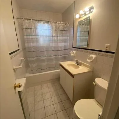 57,&nbsp;Superior, Mimico, Toronto
