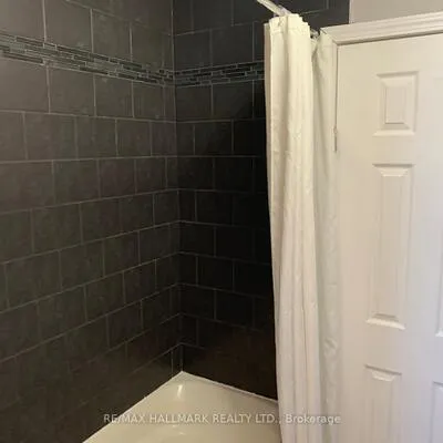70,&nbsp;Rockwell, Weston-Pellam Park, Toronto