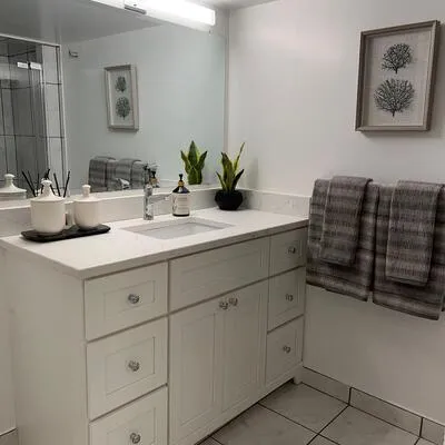 76,&nbsp;Glendale, High Park-Swansea, Toronto