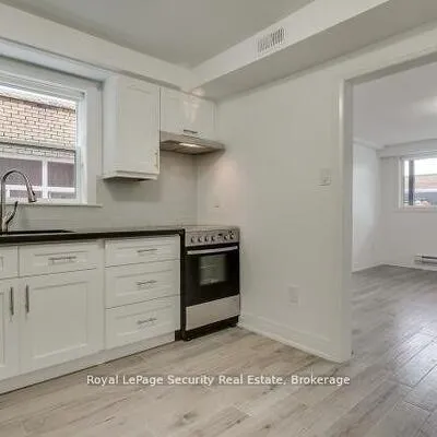 148,&nbsp;Portland, Mimico, Toronto