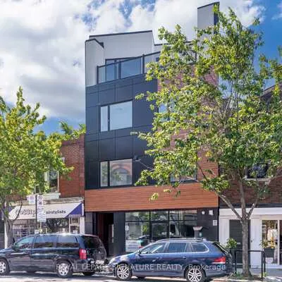 3039,&nbsp;Dundas, Junction Area, Toronto
