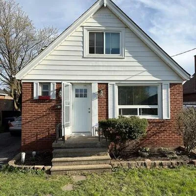 19,&nbsp;Westchester, Brookhaven-Amesbury, Toronto
