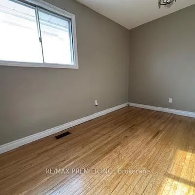 199,&nbsp;Gracedale, Humber Summit, Toronto