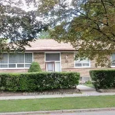 133,&nbsp;Meadowbank, Islington-City Centre West, Toronto