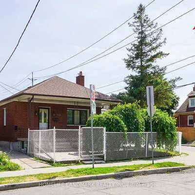479,&nbsp;Whitmore, Briar Hill-Belgravia, Toronto