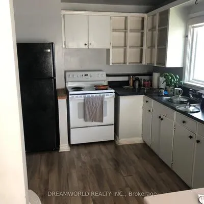 9,&nbsp;Samba, Humbermede, Toronto