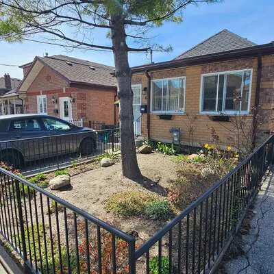 16,&nbsp;Failsworth, Keelesdale-Eglinton West, Toronto